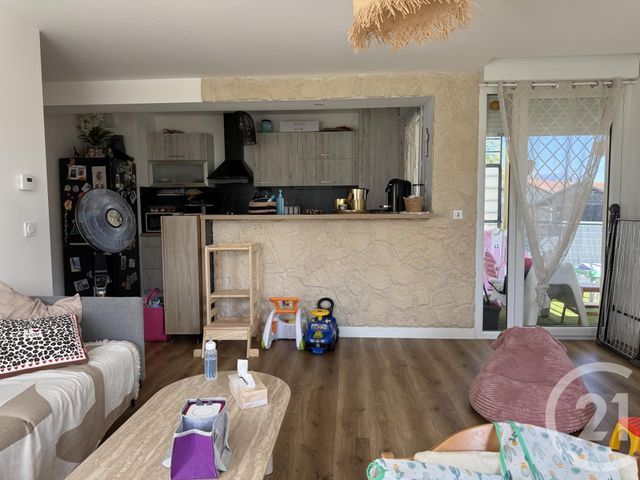 Appartement T3 &agrave; vendre - 3 pi&egrave;ces - 63,59 m2 - Fontanil Cornillon - 38 - RHONE-ALPES