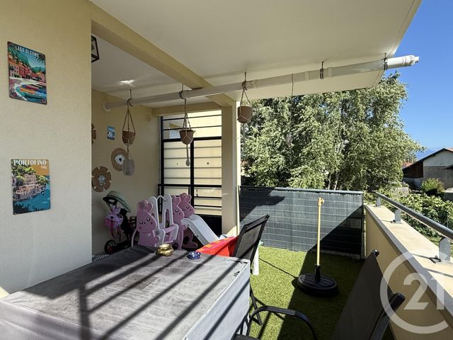 Appartement T3 &agrave; vendre - 3 pi&egrave;ces - 63,59 m2 - Fontanil Cornillon - 38 - RHONE-ALPES