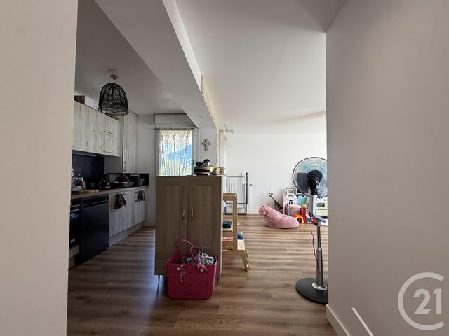 Appartement T3 &agrave; vendre - 3 pi&egrave;ces - 63,59 m2 - Fontanil Cornillon - 38 - RHONE-ALPES