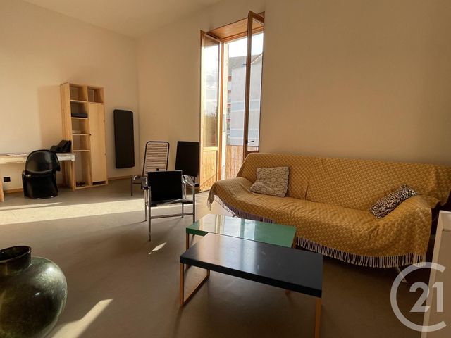 Appartement F2 &agrave; louer - 2 pi&egrave;ces - 70,21 m2 - Voiron - 38 - RHONE-ALPES