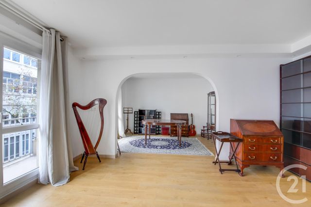 Appartement a louer montrouge - 5 pièce(s) - 111.6 m2 - Surfyn