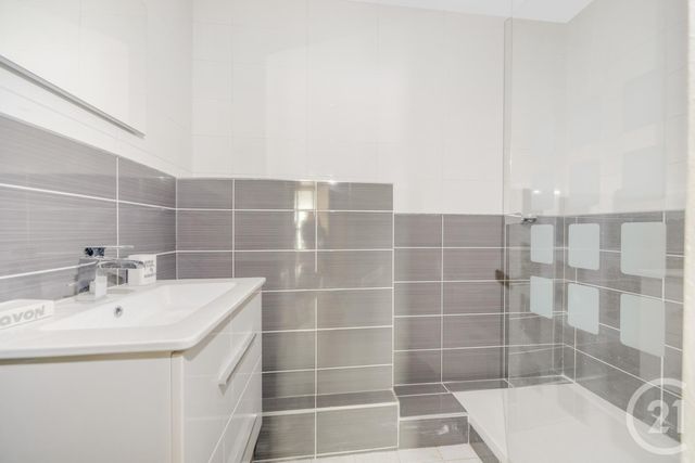 Appartement Atelier d'artiste à vendre - 2 pièces - 54,25 m2 - Paris - 75014 - ILE-DE-FRANCE