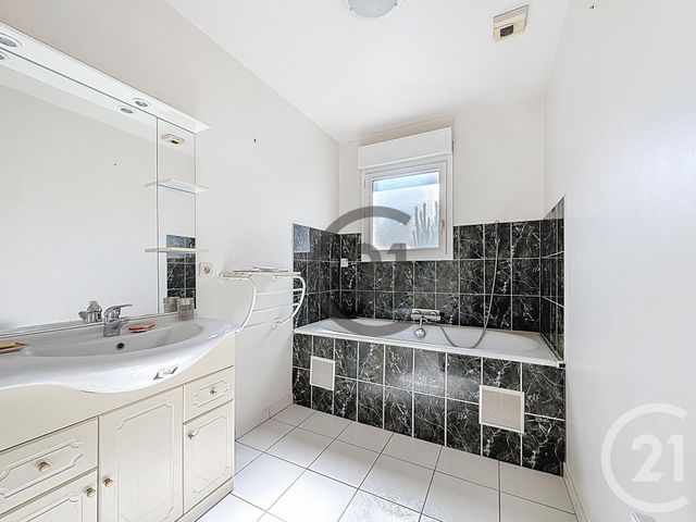 Maison &agrave; vendre - 5 pi&egrave;ces - 127,06 m2 - Ste Genevieve Des Bois - 91 - ILE-DE-FRANCE