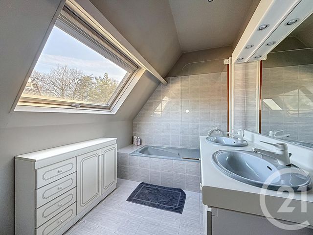 Maison &agrave; vendre - 6 pi&egrave;ces - 122 m2 - Ste Genevieve Des Bois - 91 - ILE-DE-FRANCE