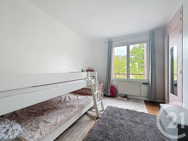 Appartement F4 à vendre - 4 pièces - 65,03 m2 - Ste Genevieve Des Bois - 91 - ILE-DE-FRANCE