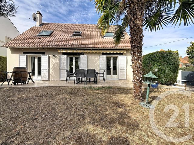 Maison &agrave; vendre - 7 pi&egrave;ces - 135 m2 - Ste Genevieve Des Bois - 91 - ILE-DE-FRANCE