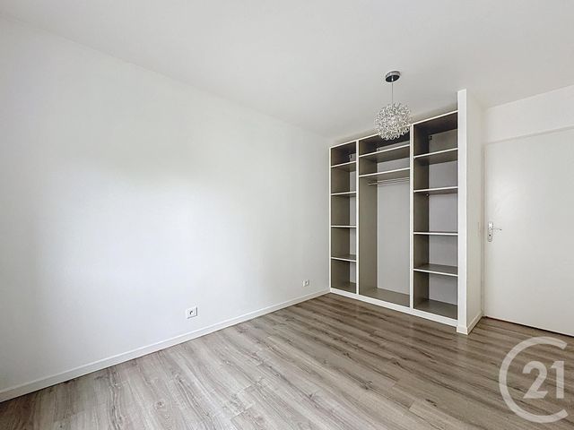 Appartement F4 à vendre - 4 pièces - 70,98 m2 - Fleury Merogis - 91 - ILE-DE-FRANCE