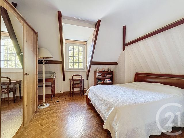 Maison à vendre - 7 pièces - 196,92 m2 - Ste Genevieve Des Bois - 91 - ILE-DE-FRANCE