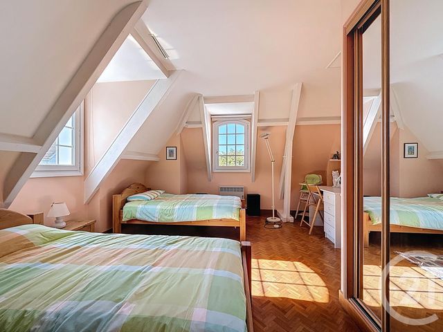 Maison à vendre - 7 pièces - 196,92 m2 - Ste Genevieve Des Bois - 91 - ILE-DE-FRANCE