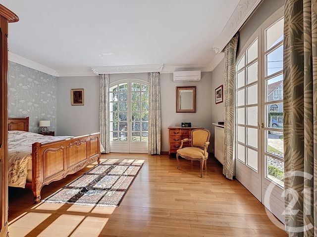 Maison à vendre - 7 pièces - 196,92 m2 - Ste Genevieve Des Bois - 91 - ILE-DE-FRANCE