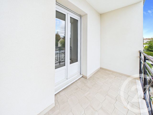 Appartement F3 &agrave; vendre - 4 pi&egrave;ces - 81,90 m2 - Ste Genevieve Des Bois - 91 - ILE-DE-FRANCE