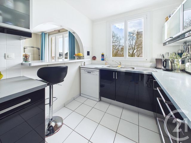 Appartement F3 &agrave; vendre - 3 pi&egrave;ces - 61,60 m2 - Ste Genevieve Des Bois - 91 - ILE-DE-FRANCE