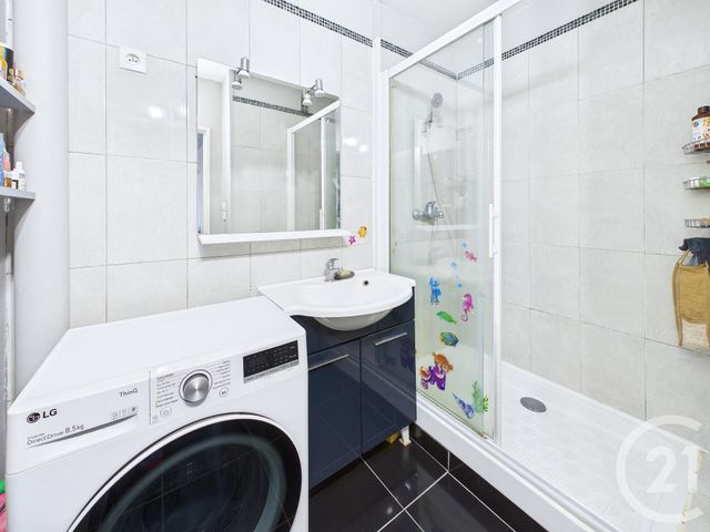 Appartement F3 &agrave; vendre - 3 pi&egrave;ces - 61,60 m2 - Ste Genevieve Des Bois - 91 - ILE-DE-FRANCE