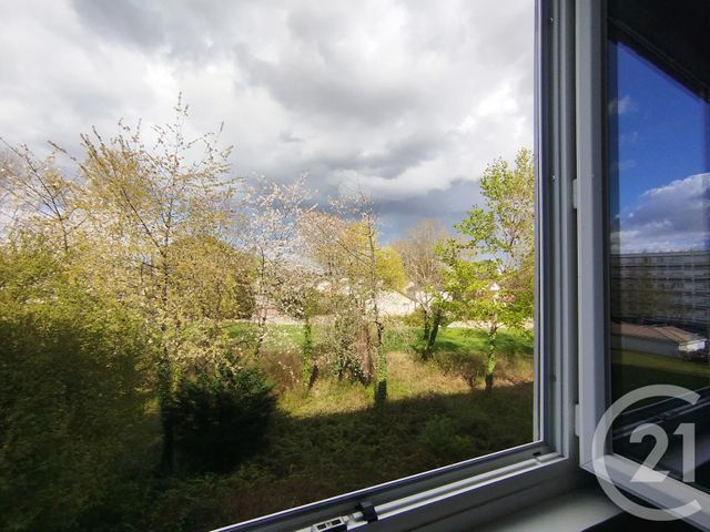 Appartement F3 &agrave; vendre - 3 pi&egrave;ces - 61,60 m2 - Ste Genevieve Des Bois - 91 - ILE-DE-FRANCE