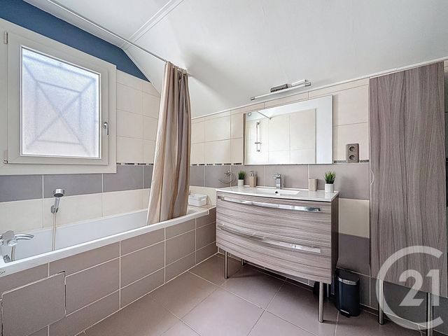 Maison &agrave; vendre - 6 pi&egrave;ces - 123 m2 - Ste Genevieve Des Bois - 91 - ILE-DE-FRANCE