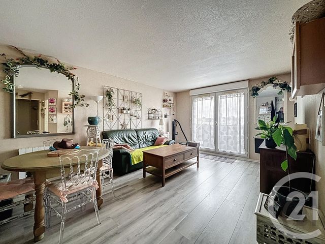 Appartement F2 &agrave; vendre - 2 pi&egrave;ces - 43,70 m2 - Ste Genevieve Des Bois - 91 - ILE-DE-FRANCE