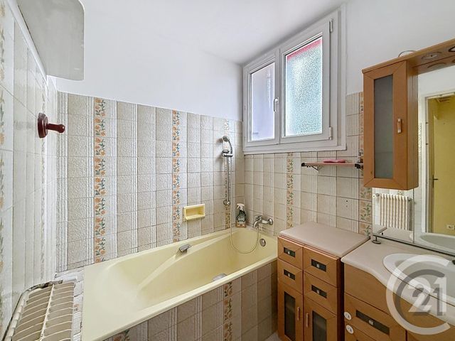 Appartement F4 &agrave; vendre - 4 pi&egrave;ces - 68,94 m2 - Ste Genevieve Des Bois - 91 - ILE-DE-FRANCE
