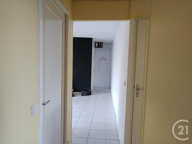 Appartement F4 &agrave; vendre - 4 pi&egrave;ces - 68,94 m2 - Ste Genevieve Des Bois - 91 - ILE-DE-FRANCE