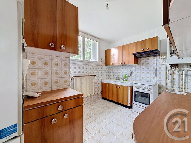 Appartement F4 &agrave; vendre - 4 pi&egrave;ces - 68,94 m2 - Ste Genevieve Des Bois - 91 - ILE-DE-FRANCE