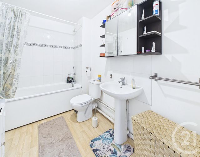Appartement F3 &agrave; vendre - 3 pi&egrave;ces - 63,17 m2 - Villabe - 91 - ILE-DE-FRANCE