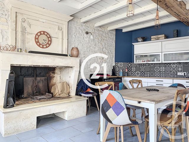 Maison à vendre - 4 pièces - 196 m2 - Louzac St Andre - 16 - POITOU-CHARENTES
