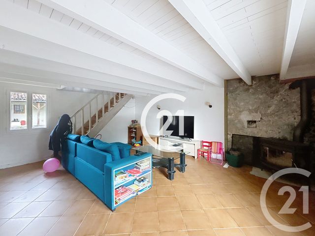 Maison &agrave; vendre - 5 pi&egrave;ces - 100 m2 - Salles D Angles - 16 - POITOU-CHARENTES