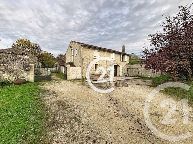 Maison &agrave; vendre - 5 pi&egrave;ces - 100 m2 - Salles D Angles - 16 - POITOU-CHARENTES