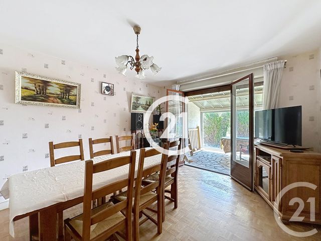 Maison à vendre - 5 pièces - 85,20 m2 - Chateaubernard - 16 - POITOU-CHARENTES