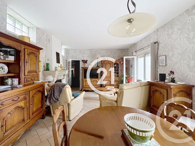 Maison &agrave; vendre - 4 pi&egrave;ces - 109 m2 - Cherves Richemont - 16 - POITOU-CHARENTES