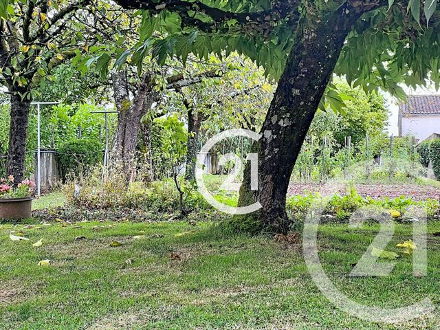 Maison &agrave; vendre - 4 pi&egrave;ces - 109 m2 - Cherves Richemont - 16 - POITOU-CHARENTES