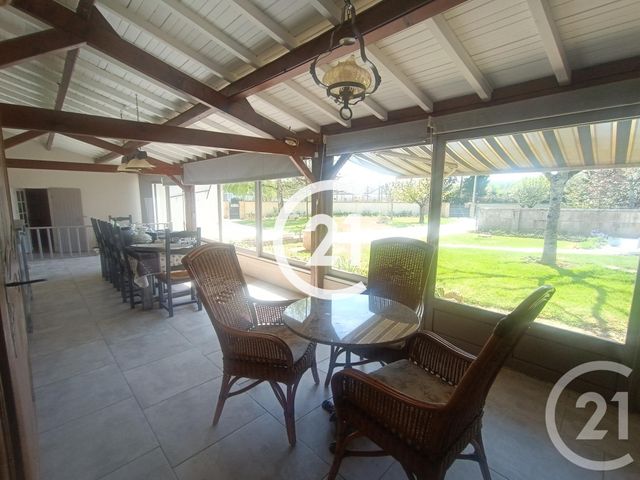 Maison à vendre - 5 pièces - 184 m2 - St Sulpice De Cognac - 16 - POITOU-CHARENTES