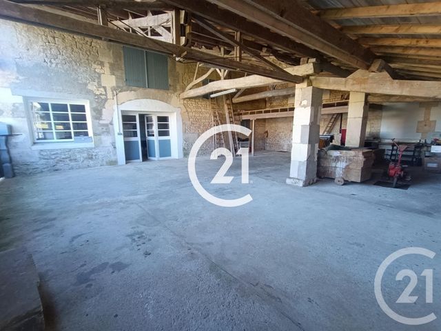 Maison à vendre - 5 pièces - 184 m2 - St Sulpice De Cognac - 16 - POITOU-CHARENTES