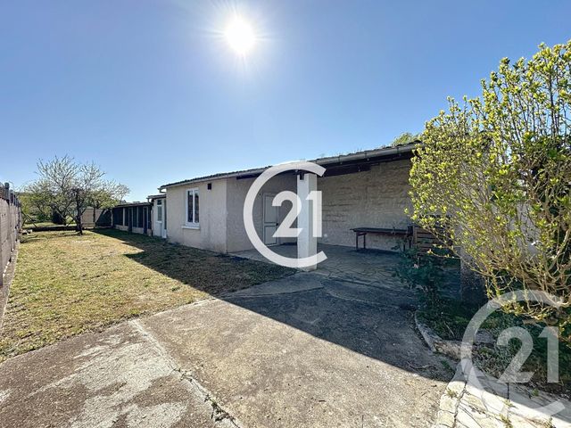 Maison à vendre - 7 pièces - 216,50 m2 - Boutiers St Trojan - 16 - POITOU-CHARENTES