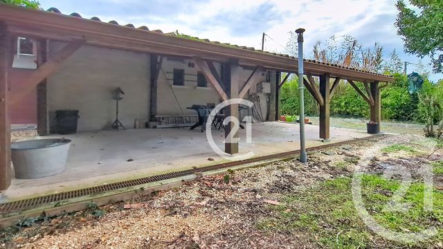 Maison à vendre - 4 pièces - 119 m2 - Chateaubernard - 16 - POITOU-CHARENTES