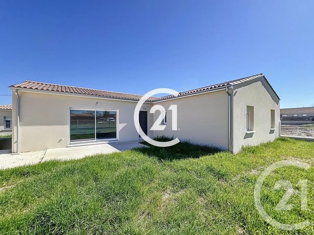 Maison à vendre - 4 pièces - 120,50 m2 - Chateaubernard - 16 - POITOU-CHARENTES