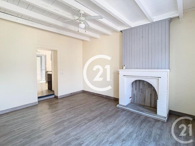 Maison à vendre - 5 pièces - 110 m2 - Chateaubernard - 16 - POITOU-CHARENTES