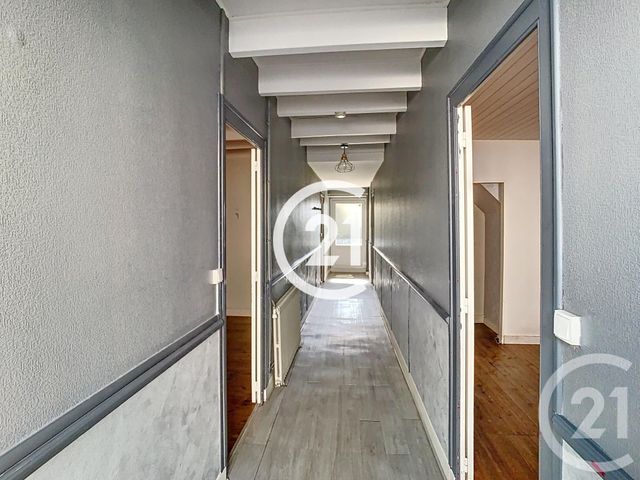 Maison à vendre - 5 pièces - 110 m2 - Chateaubernard - 16 - POITOU-CHARENTES