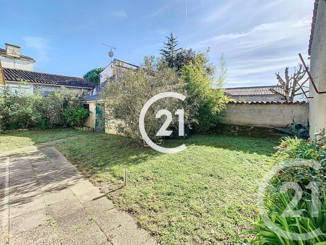 Maison à vendre - 5 pièces - 110 m2 - Chateaubernard - 16 - POITOU-CHARENTES