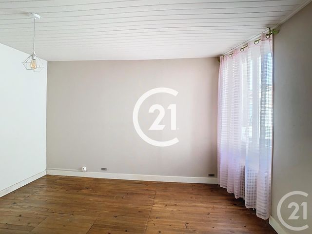 Maison à vendre - 5 pièces - 110 m2 - Chateaubernard - 16 - POITOU-CHARENTES