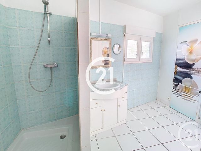 Maison à vendre - 5 pièces - 110 m2 - Chateaubernard - 16 - POITOU-CHARENTES