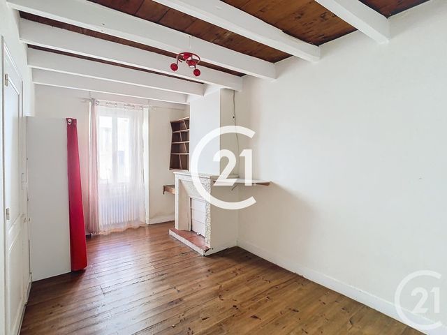 Maison à vendre - 5 pièces - 110 m2 - Chateaubernard - 16 - POITOU-CHARENTES