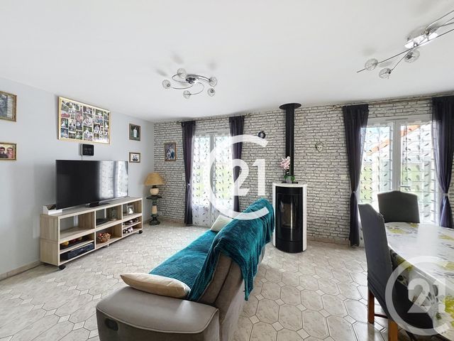 Maison &agrave; vendre - 5 pi&egrave;ces - 115 m2 - Gimeux - 16 - POITOU-CHARENTES