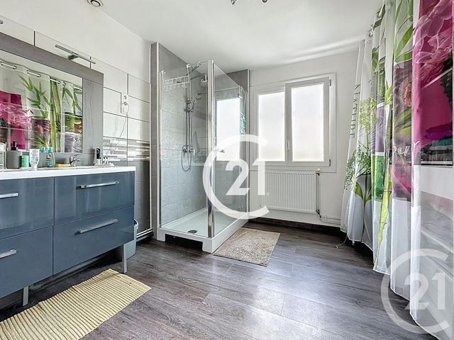 Maison à vendre - 6 pièces - 174 m2 - Chateaubernard - 16 - POITOU-CHARENTES