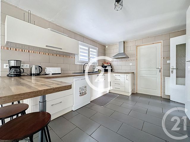 Maison à vendre - 6 pièces - 174 m2 - Chateaubernard - 16 - POITOU-CHARENTES