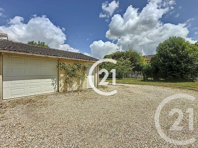 Maison à vendre - 4 pièces - 109 m2 - Chateaubernard - 16 - POITOU-CHARENTES