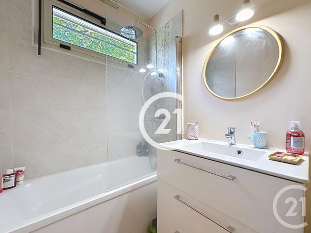 Maison à vendre - 4 pièces - 109 m2 - Chateaubernard - 16 - POITOU-CHARENTES