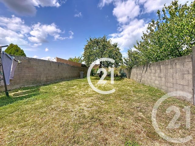 Maison à vendre - 2 pièces - 42 m2 - Chateaubernard - 16 - POITOU-CHARENTES