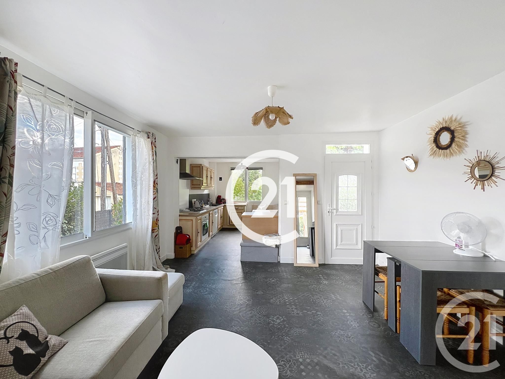 Maison à vendre - 4 pièces - 81 m2 - Cognac - 16 - POITOU-CHARENTES — 5