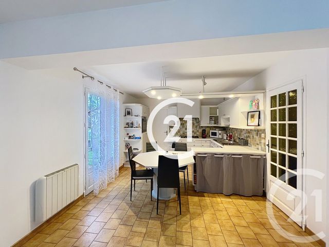 Maison &agrave; vendre - 8 pi&egrave;ces - 185 m2 - Louzac St Andre - 16 - POITOU-CHARENTES