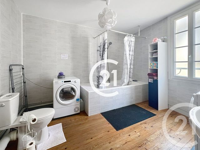 Maison à louer - 5 pièces - 118 m2 - Cognac - 16 - POITOU-CHARENTES